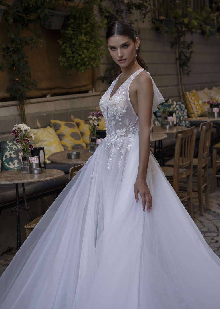 GUNA Menyasszonyi Ruha - The White House Esküvői Ruhaszalon